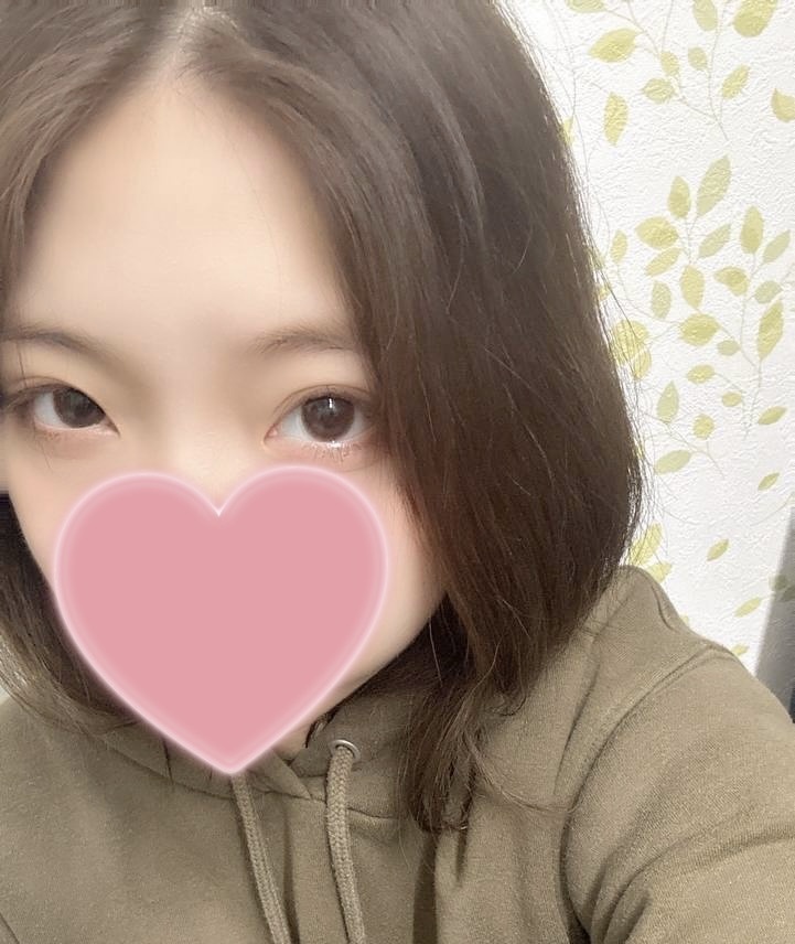 FC2-PPV-4637972 [Completely Amateur First Time Filming] A shy and cute 18-year-old ♡ Risky unprotected sex, but she feel