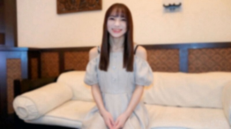 FC2-PPV-4685259 A beautiful half-Japanese girl! She looks like a cool beauty, but when you talk to her, she laughs a lot